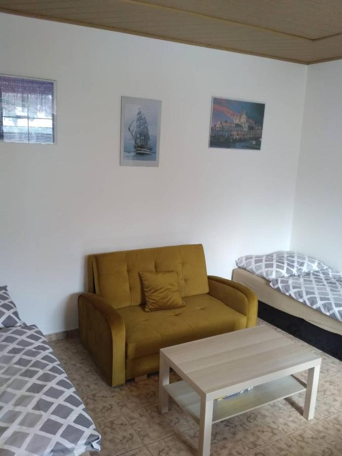 Apartma Doubek 捷克布杰约维采 外观 照片