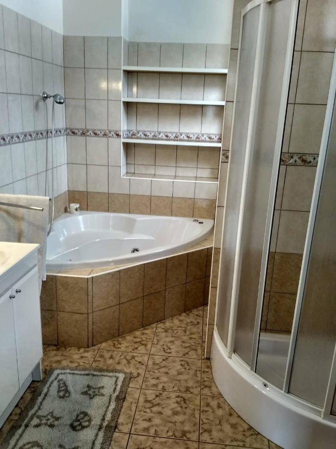 Apartma Doubek 捷克布杰约维采 外观 照片